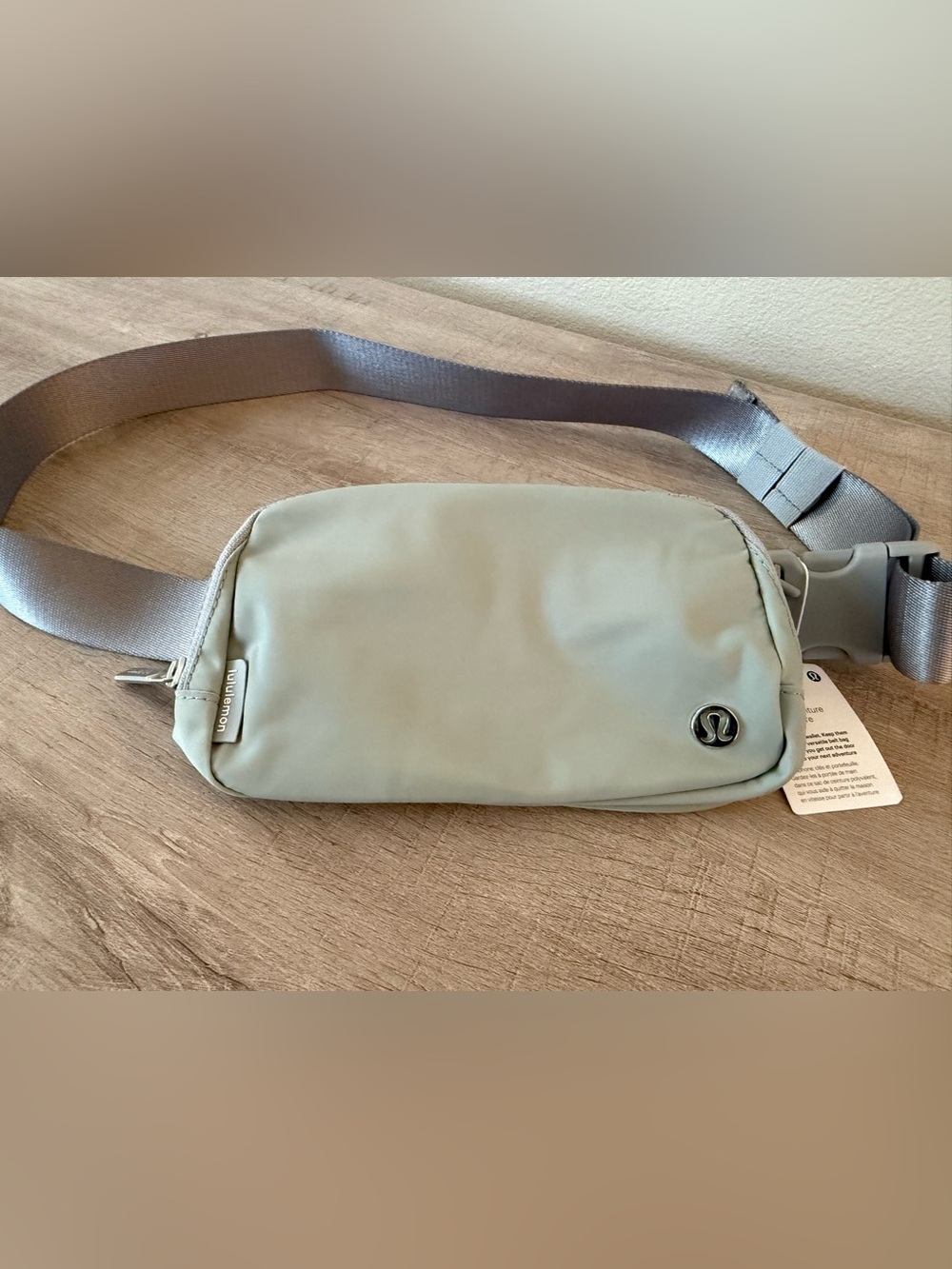 Lululemon Everywhere Belt Bag 1L Silver Drop Gray NWt